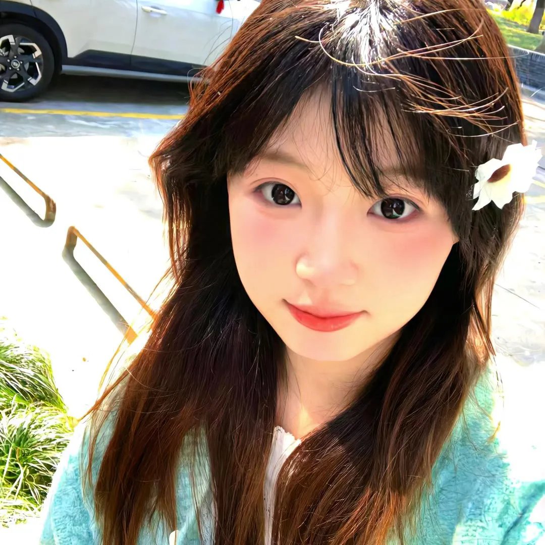 莺燕双飞